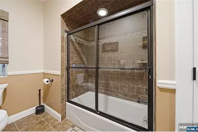 43 Walsh Drive, Mahwah, NJ 07430 - Photo 34