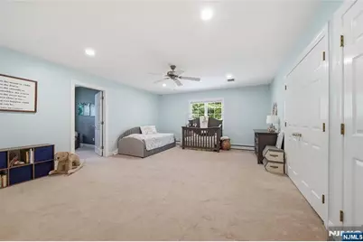 43 Walsh Drive, Mahwah, NJ 07430 - Photo 20