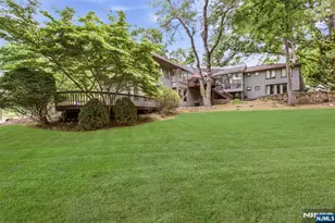 565 Green Ln, River Vale Township, NJ 07675 - Photo 32