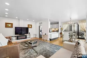 150 Overlook Ph3, Hackensack, NJ 07601 - Photo 8