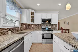 195 Cabrillo Blvd, Toms River, NJ 08757 - Photo 14