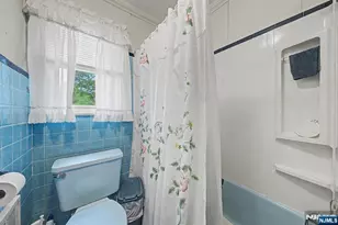 40 Dacotah Ave, Oakland, NJ 07436 - Photo 14