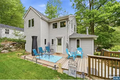 48 Goldfinch Lane, West Milford, NJ 07421 - Photo 18