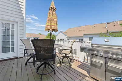 8 Yorktown Lane 704 #704, Totowa, NJ 07512 - Photo 14