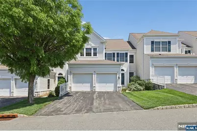 8 Yorktown Lane 704 #704, Totowa, NJ 07512 - Photo 1