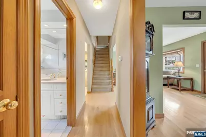 245 Coupe Place, North Arlington, NJ 07031 - Photo 18