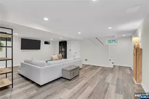 46 Rafkind Rd, Bloomingdale, NJ 07403 - Photo 30