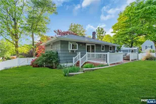46 Rafkind Rd, Bloomingdale, NJ 07403 - Photo 42