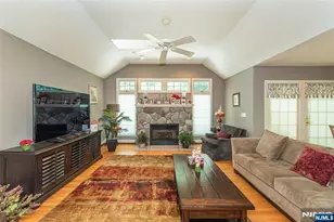 17 Morningside Cir, Little Falls Township, NJ 07424 - Photo 12