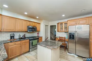 17 Morningside Cir, Little Falls Township, NJ 07424 - Photo 16