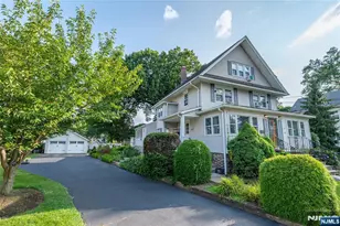 16 Lincoln Pl, Waldwick, NJ 07463 - Photo 2