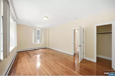 5 Pomona 2C #2C, Newark, NJ 07112 - Photo 12