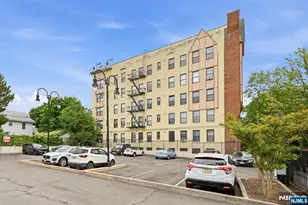 5 Pomona 2C, Newark, NJ 07112 - Photo 32