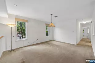 1 Peabody Ct 1001, Teaneck Township, NJ 07666 - Photo 8