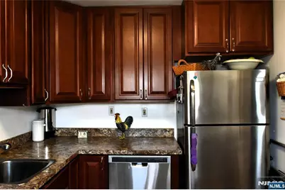 5-65 Elmwood Terrace 35 #35, Elmwood Park, NJ 07407 - Photo 10