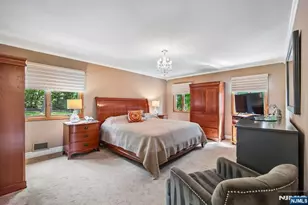 17 Stonewall Dr, Livingston, NJ 07039 - Photo 16