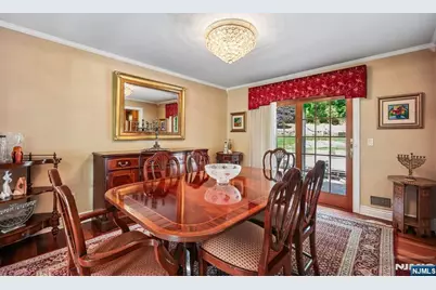 17 Stonewall Drive, Livingston, NJ 07039 - Photo 8