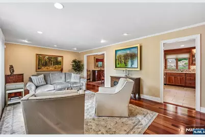 17 Stonewall Drive, Livingston, NJ 07039 - Photo 6
