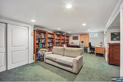 17 Stonewall Drive, Livingston, NJ 07039 - Photo 24