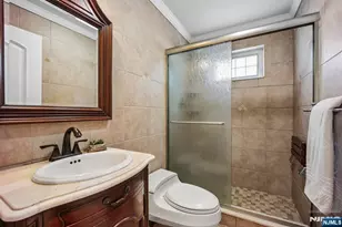 17 Stonewall Dr, Livingston, NJ 07039 - Photo 14