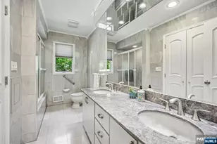 17 Stonewall Dr, Livingston, NJ 07039 - Photo 22