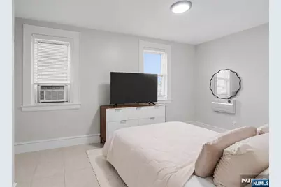208 Page Avenue, Lyndhurst Township, NJ 07071 - Photo 24