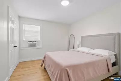 208 Page Avenue, Lyndhurst Township, NJ 07071 - Photo 14