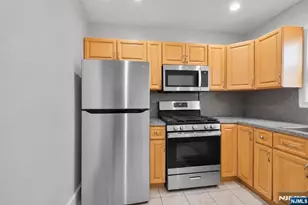 208 Page Ave, Lyndhurst Township, NJ 07071 - Photo 18