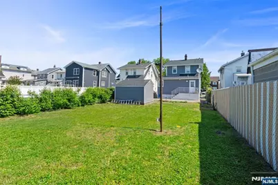 208 Page Avenue, Lyndhurst Township, NJ 07071 - Photo 34