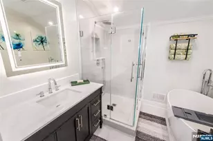 19 Plymouth Pl, Roseland, NJ 07068 - Photo 16