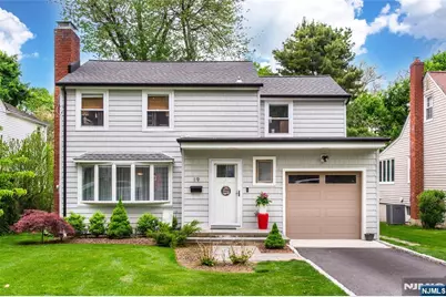 19 Plymouth Place, Roseland, NJ 07068 - Photo 1