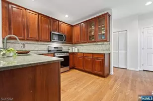 32 Kent Dr C0148, Roseland, NJ 07068 - Photo 12