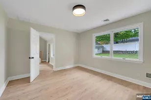 38 Lakeview Ave, Ringwood, NJ 07456 - Photo 16