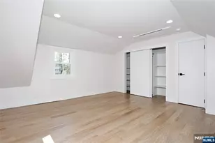 20 Dojean Ct, Bergenfield, NJ 07621 - Photo 26