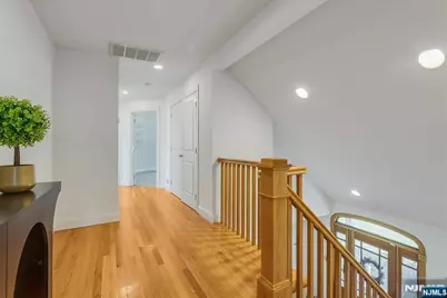 254 Hoppers Lane, Paramus, NJ 07652 - Photo 18