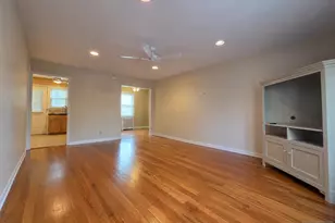 18A Elmwood Ct 18A, Elmwood Park, NJ 07407 - Photo 8