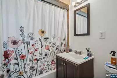261 Elmwood A #A, Maplewood, NJ 07040 - Photo 10