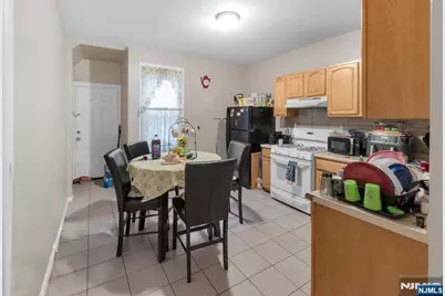 135 N 4th Street, Paterson, NJ 07522 - Photo 4