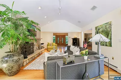741 Natures Way, Franklin Lakes, NJ 07417 - Photo 20