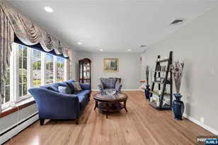 35 Old Orchard Ct, Cedar Grove, NJ 07009 - Photo 4