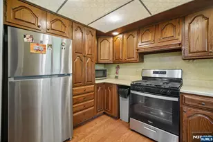 1227 Ringwood Ave, Pompton Lakes, NJ 07442 - Photo 10