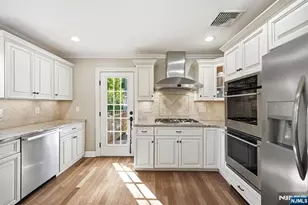 101 Walnut St, Oakland, NJ 07436 - Photo 22
