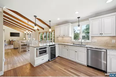 101 Walnut Street, Oakland, NJ 07436 - Photo 18