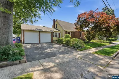 34 Rowland Avenue, Hackensack, NJ 07601 - Photo 2