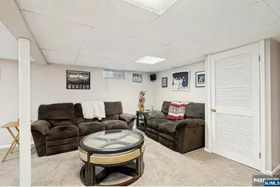 45 W Oldis Street, Rochelle Park Township, NJ 07662 - Photo 30