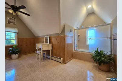 304 Henry Street, Hasbrouck Heights, NJ 07604 - Photo 24