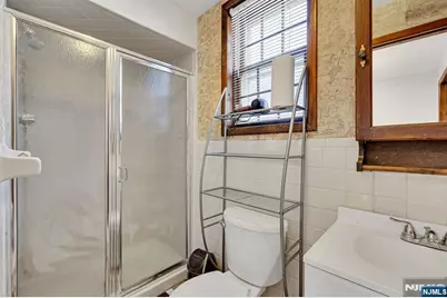 31 Marginal Road, Rutherford, NJ 07070 - Photo 20