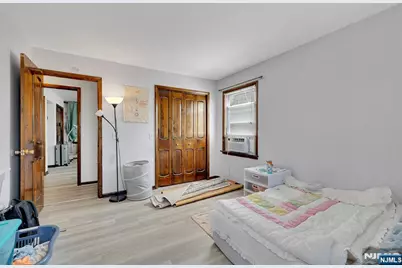 31 Marginal Road, Rutherford, NJ 07070 - Photo 18