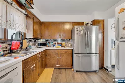 31 Marginal Road, Rutherford, NJ 07070 - Photo 12