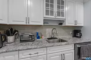 17 Foxhill Ln, Ringwood, NJ 07456 - Photo 16
